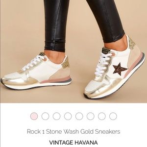 Vintage Havana brand new stonewashed gold multi sneaker size 8